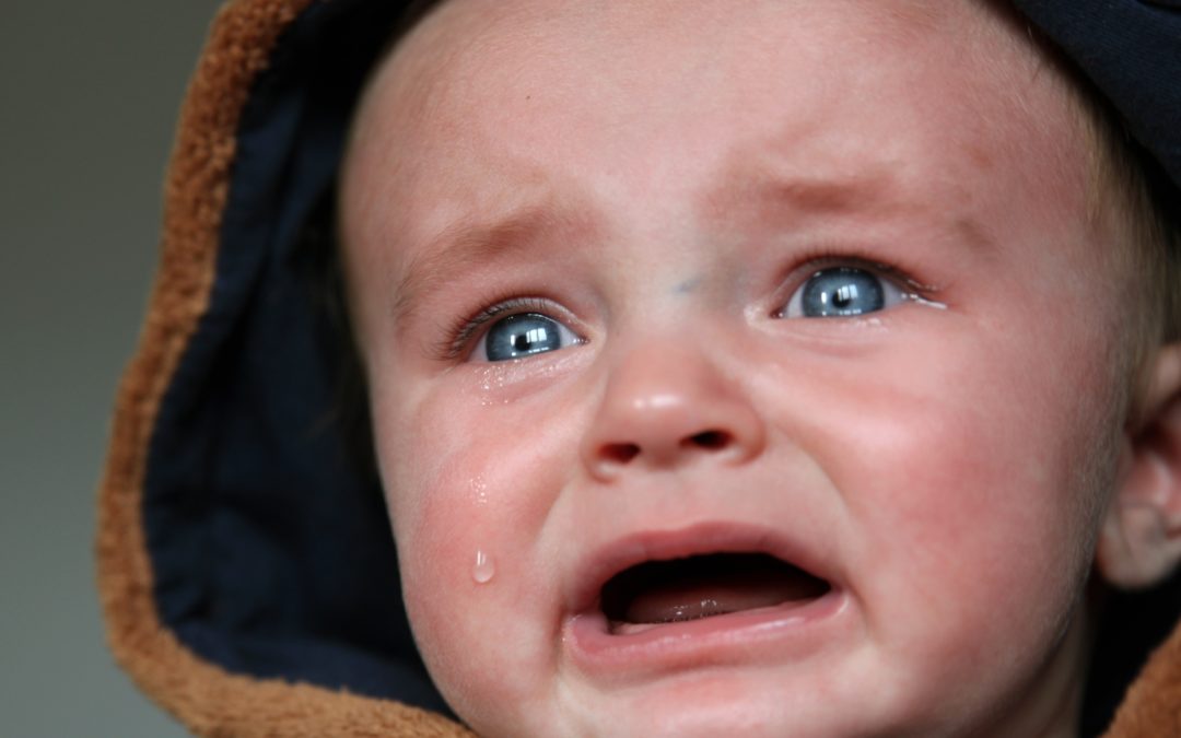 Les spasmes du sanglot chez le nourrisson : l’identifier et réagir