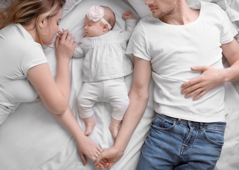 Photo Cosleeping Le cosleeping: un partage entre parents et bébé